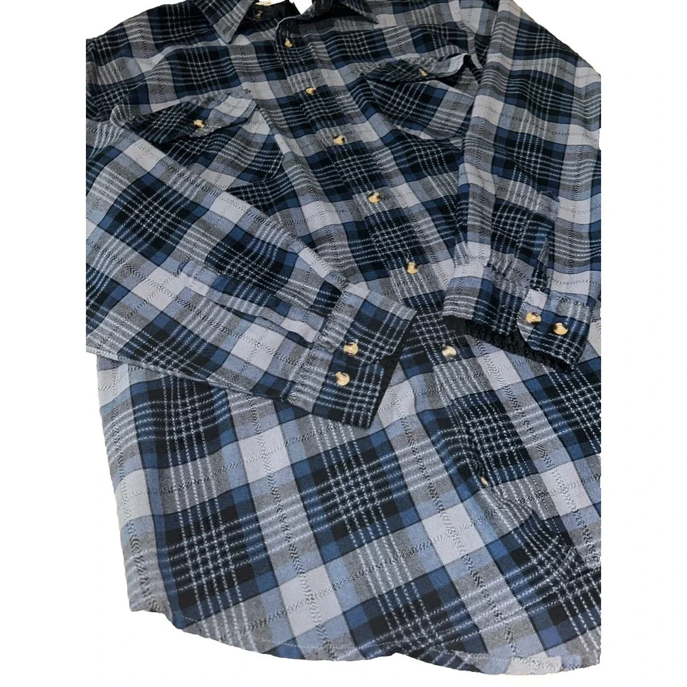 Vintage Northwest Territory Blue Plaid‎ Button Down Flannel With Chest Pockets